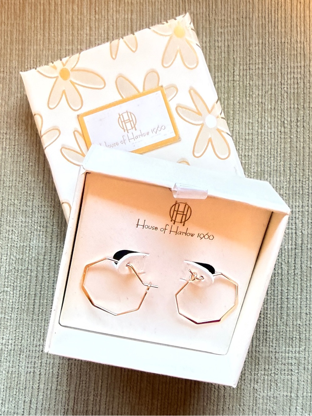 House of Harlow 1960 Gold Tone Octagon Hoop Earrings New In Box
